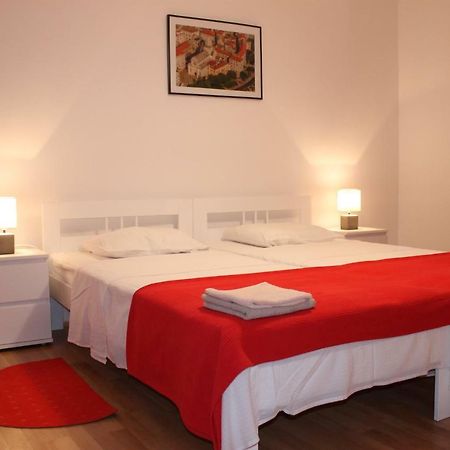 Illy City Centre Apartment Шибеник Экстерьер фото