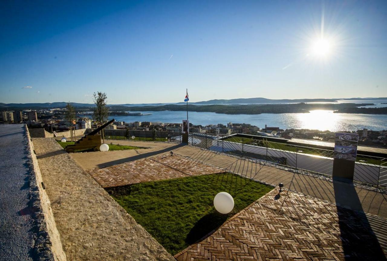 Illy City Centre Apartment Шибеник Экстерьер фото